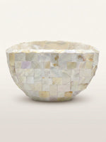 Contenant Regina Bianca en mosaïque de nacre beige et blanche, éclats géométriques irréguliers